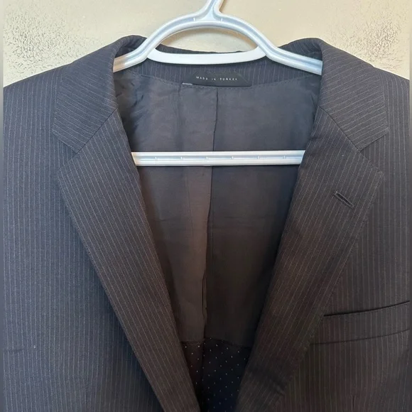 Hugo Boss Size 40R - Picture 5 of 10